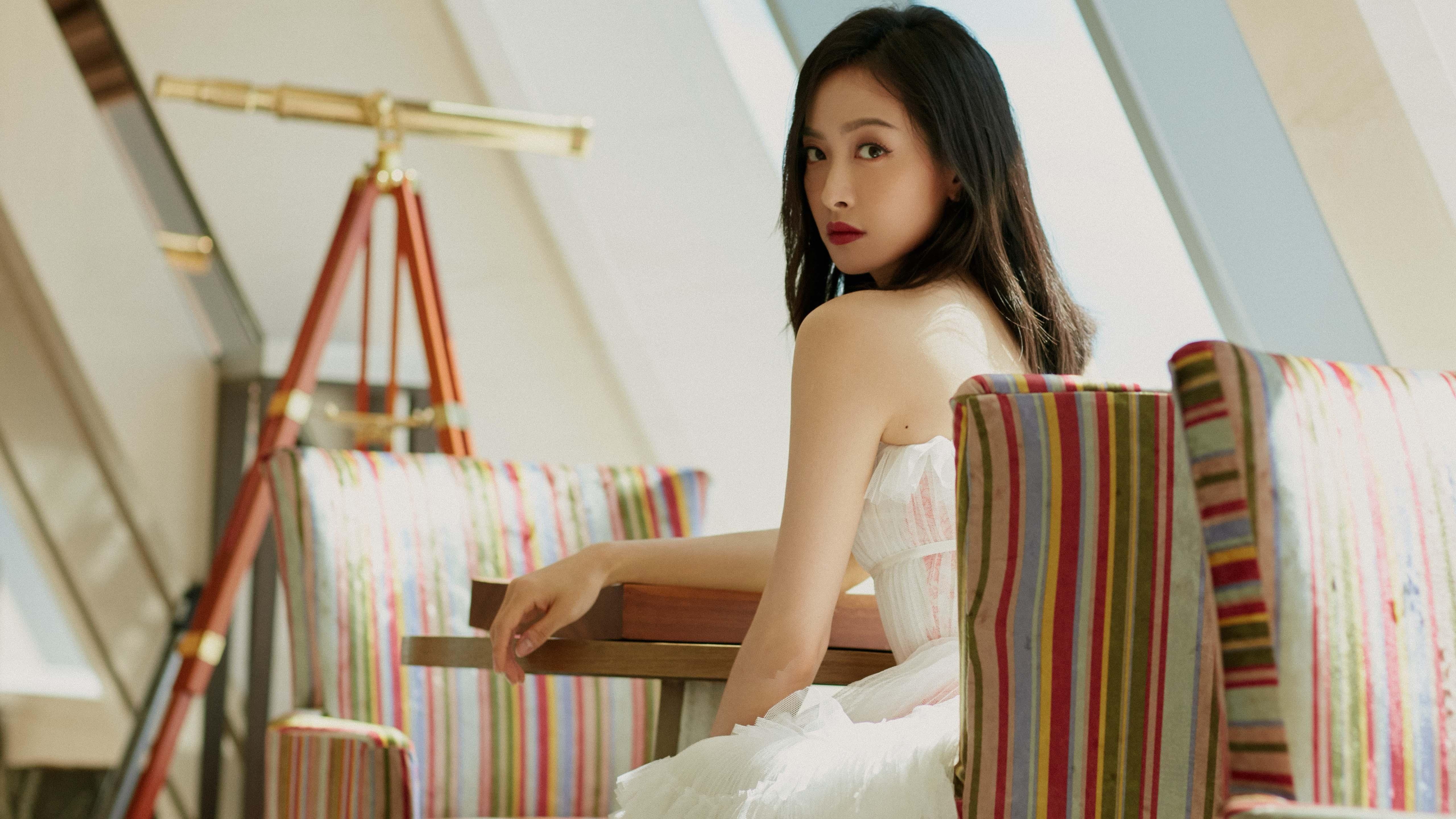 中后场传球节奏失控是否为比赛崩盘前兆,后场传球没有越位吗